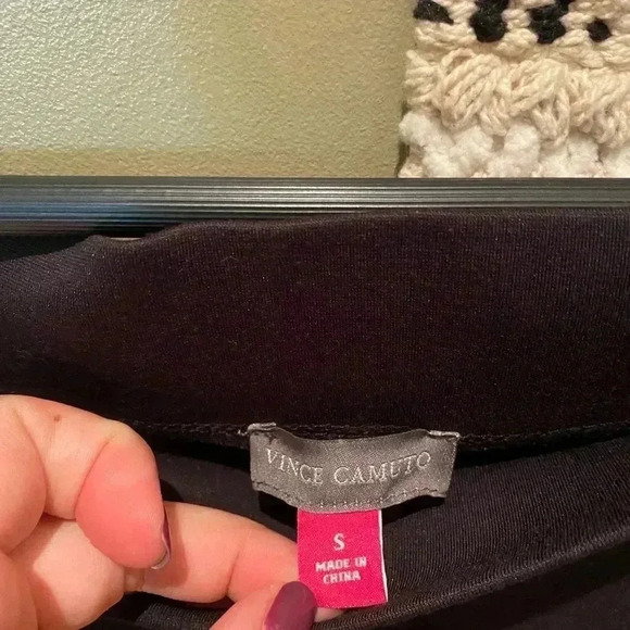 VINCE CAMUTO STRETCH LEGGINGS BLACK WITH FAUX LEATHER SIDE STRIPE SIZE S - Picture 6 of 7